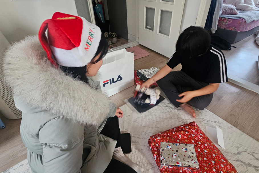 (참고) 봉사활동 사진 (1).png